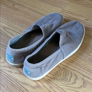 TOMS Slip-On Canvas Shoes in Taupe with White Sole